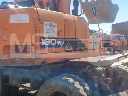 Сервисная инспекция колесного экскаватора Doosan SOLAR 180W-V - 2